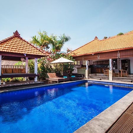 Villa Bukit Malas 3 アメッド エクステリア 写真