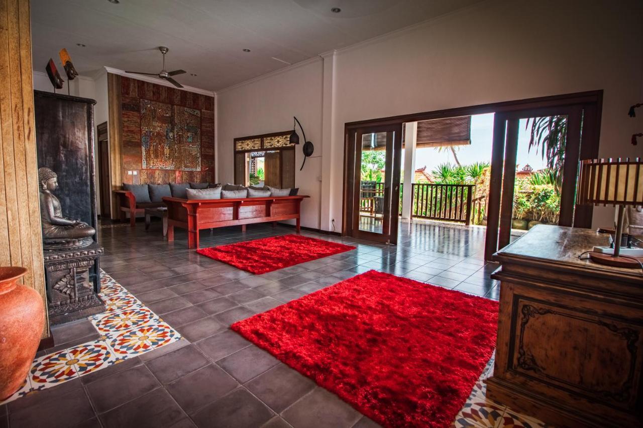 Villa Bukit Malas 3 アメッド エクステリア 写真